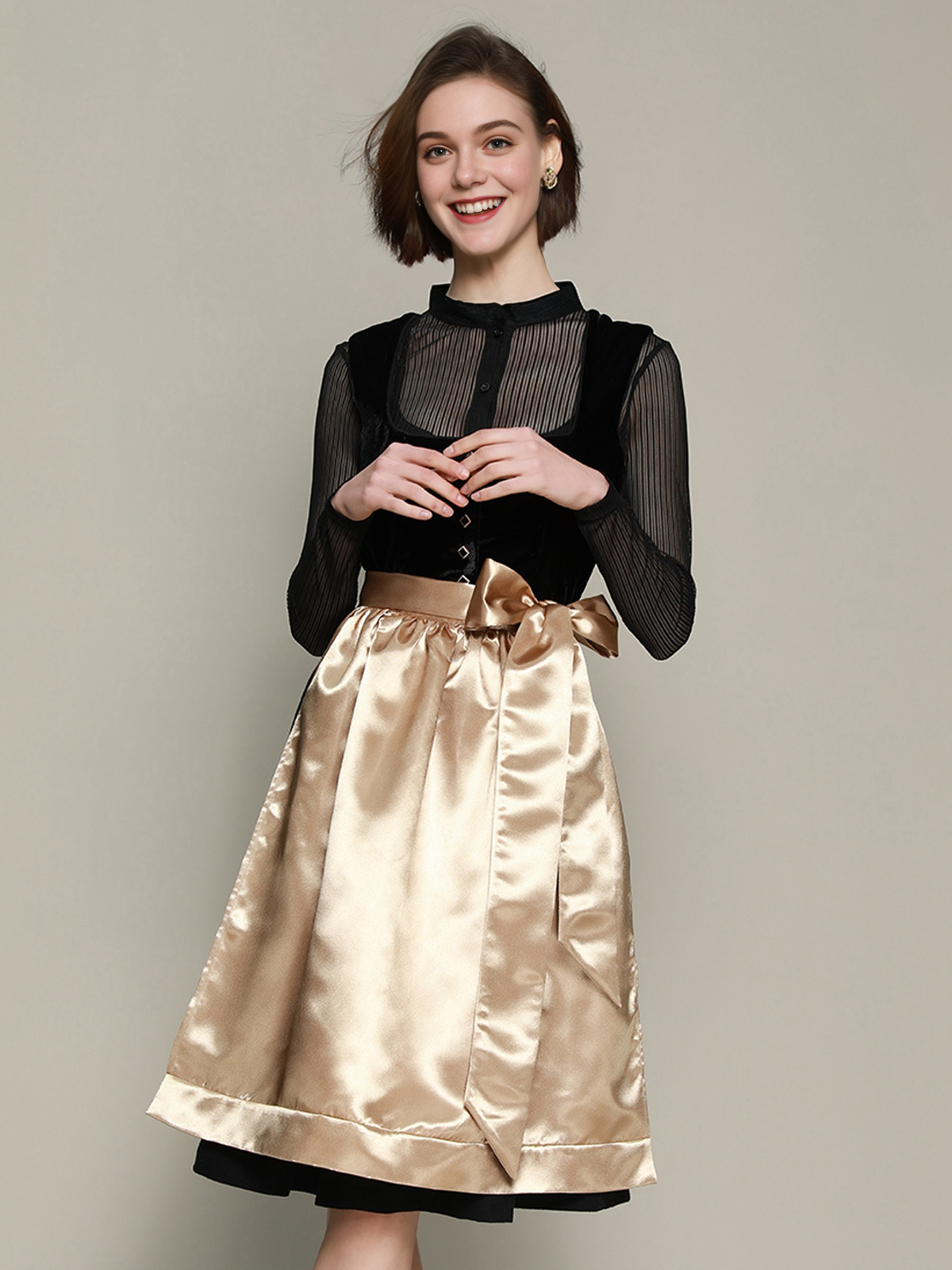 Dirndl Samt Beige