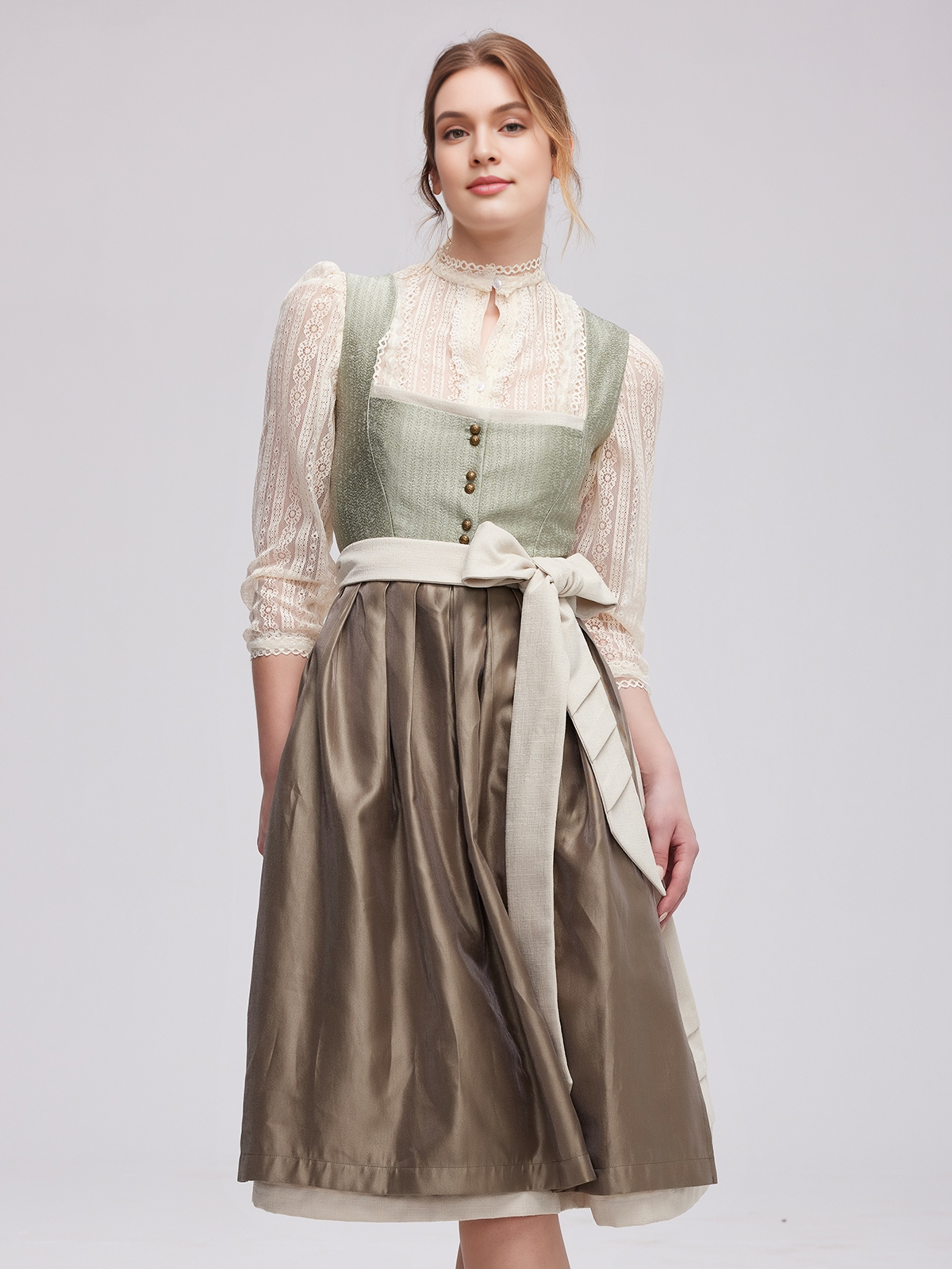 Modernes Dirndl in Grün
