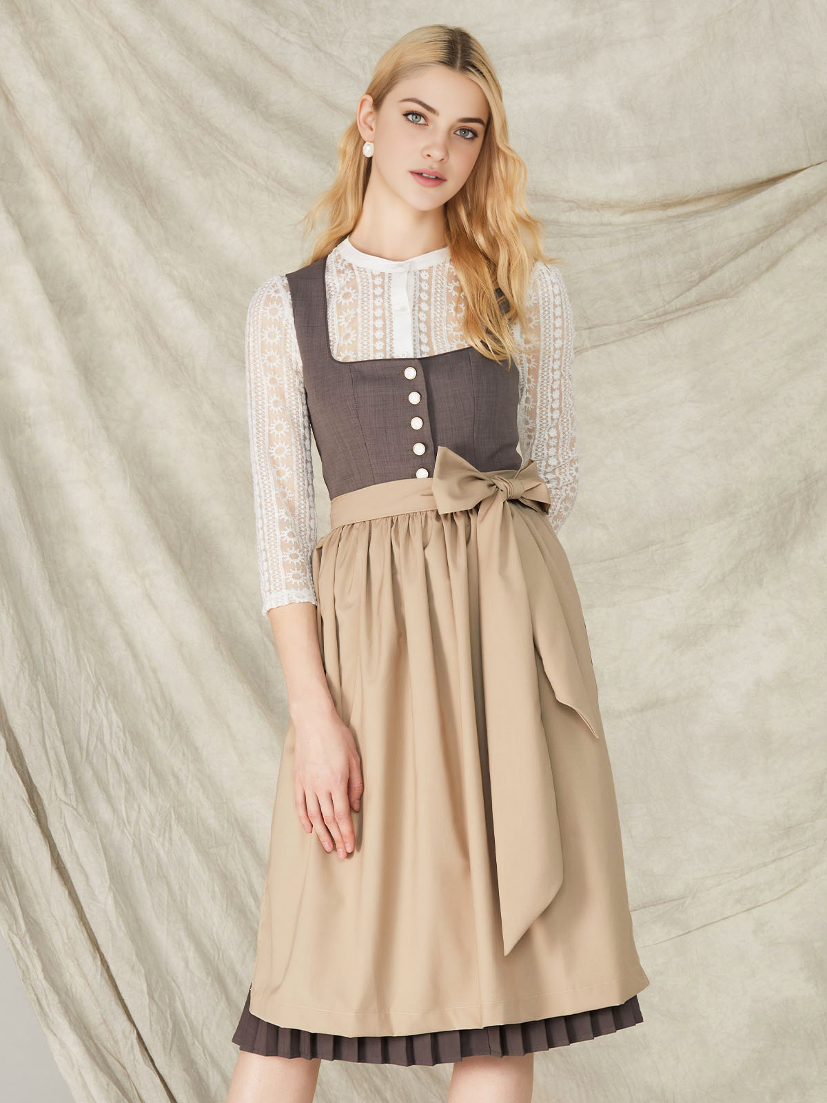 Dirndl Braun in eleganter Ausführung