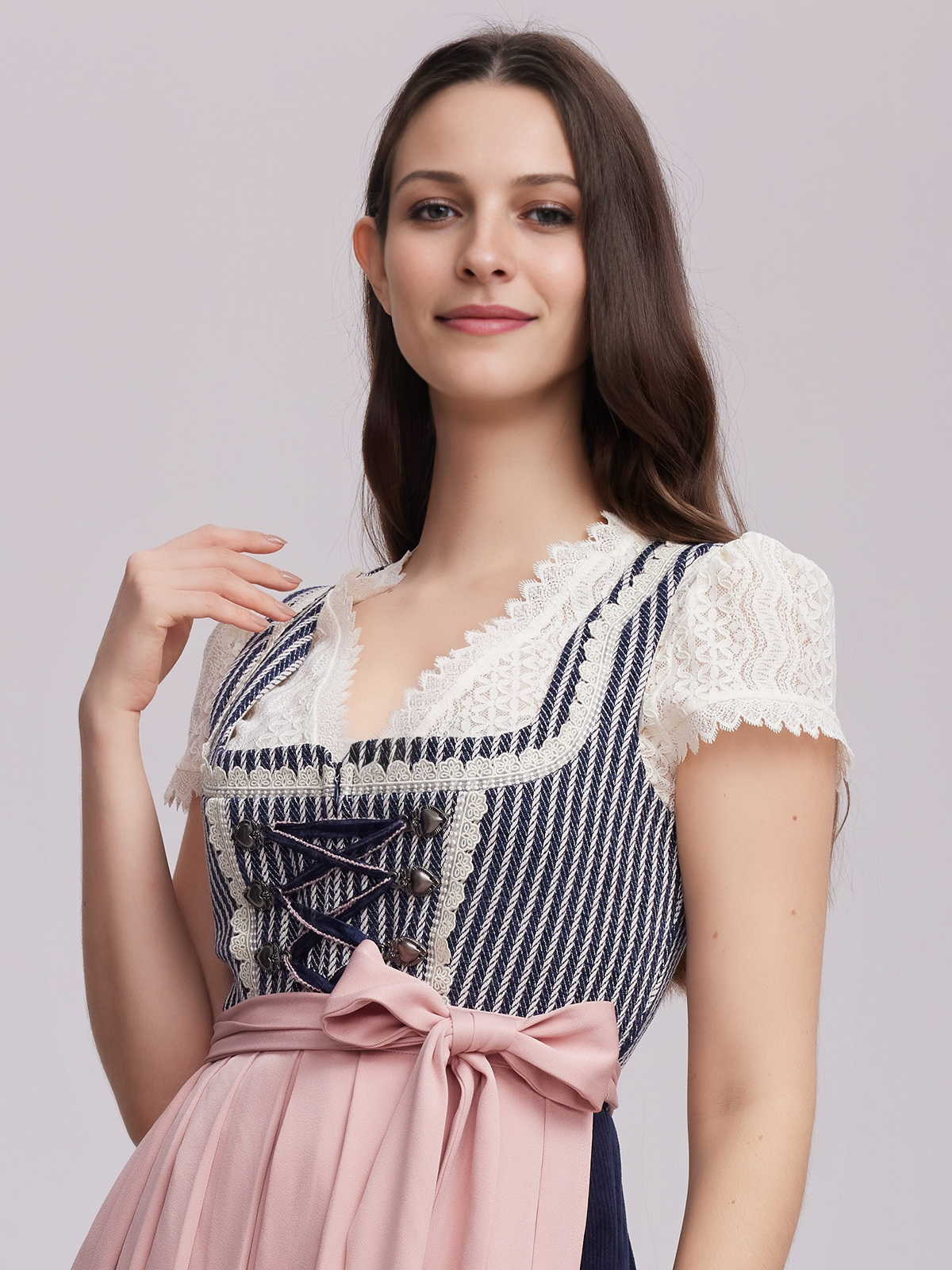 Dirndl in Blau – zeitlos elegant