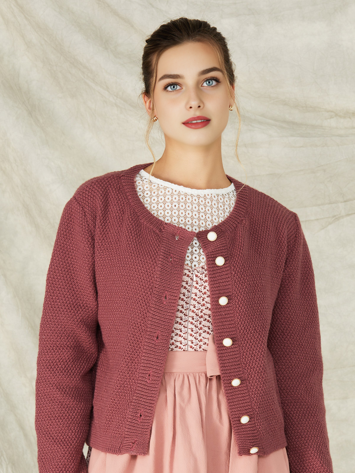 Dirndl in Rose – feminin und stilvoll