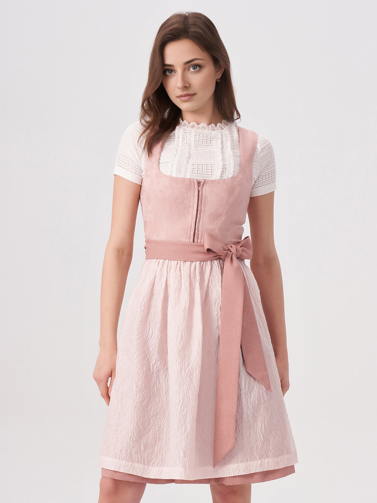 Dirndl in Rosa – feminin und modern