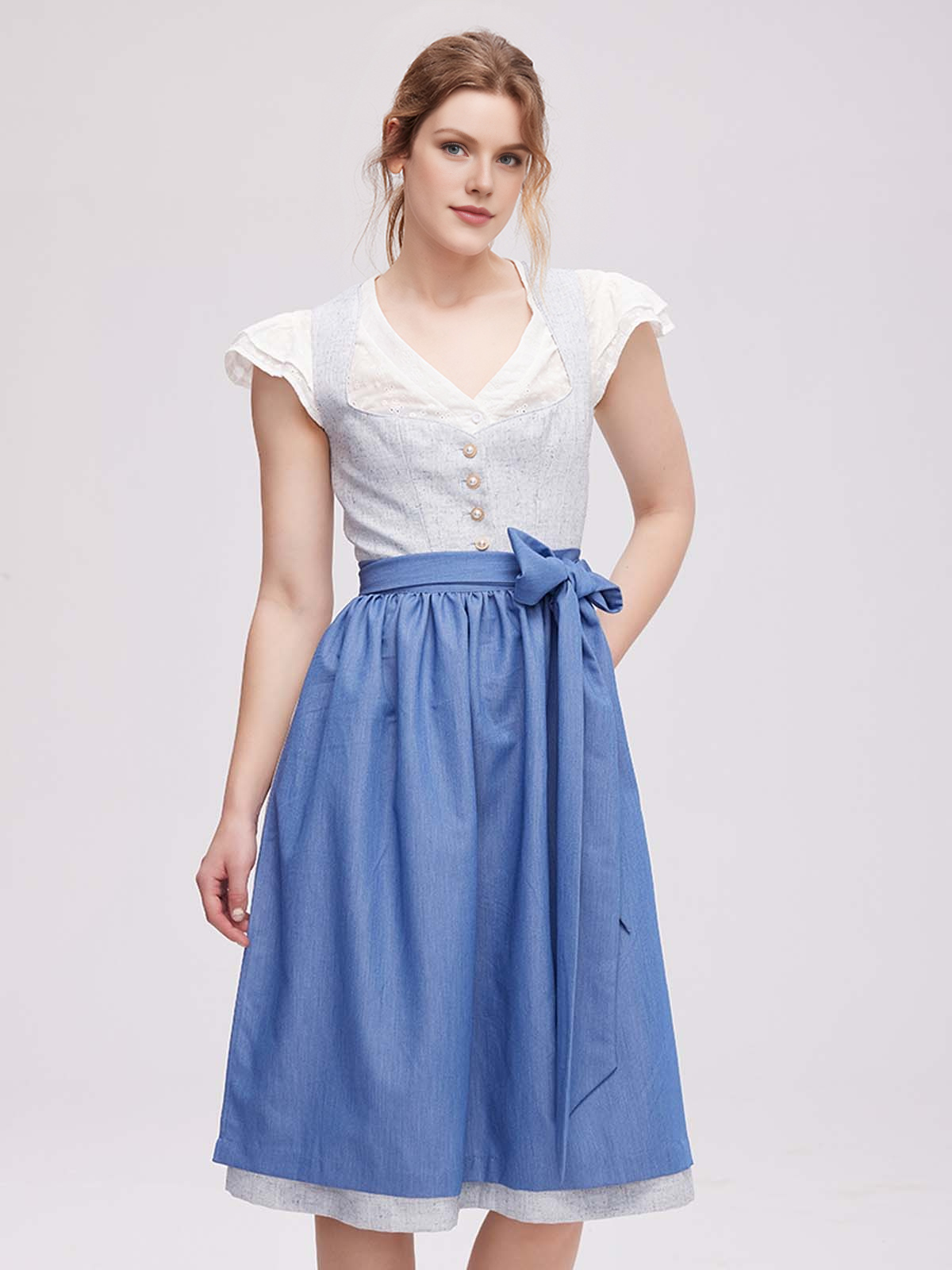 Midi Dirndl in Blau – stilvoll und günstig