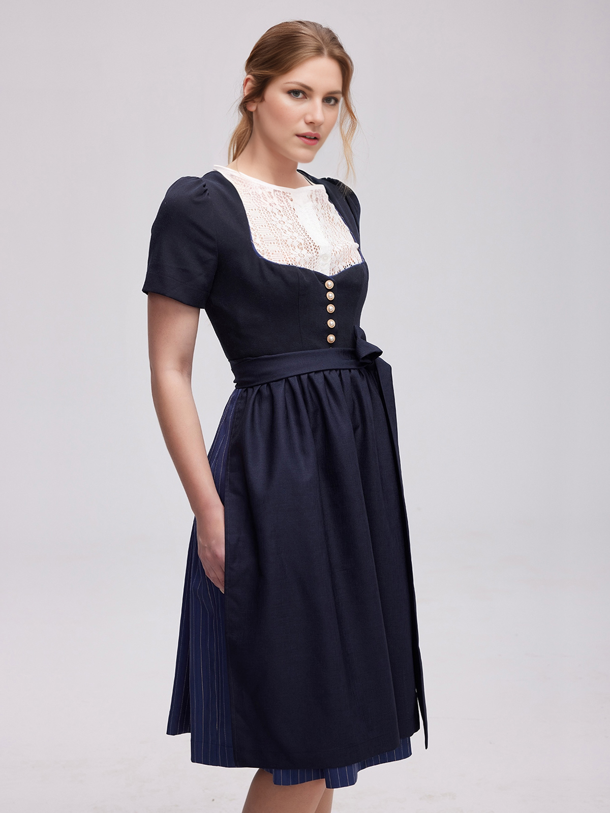 Edelweiß Dirndl in Blau