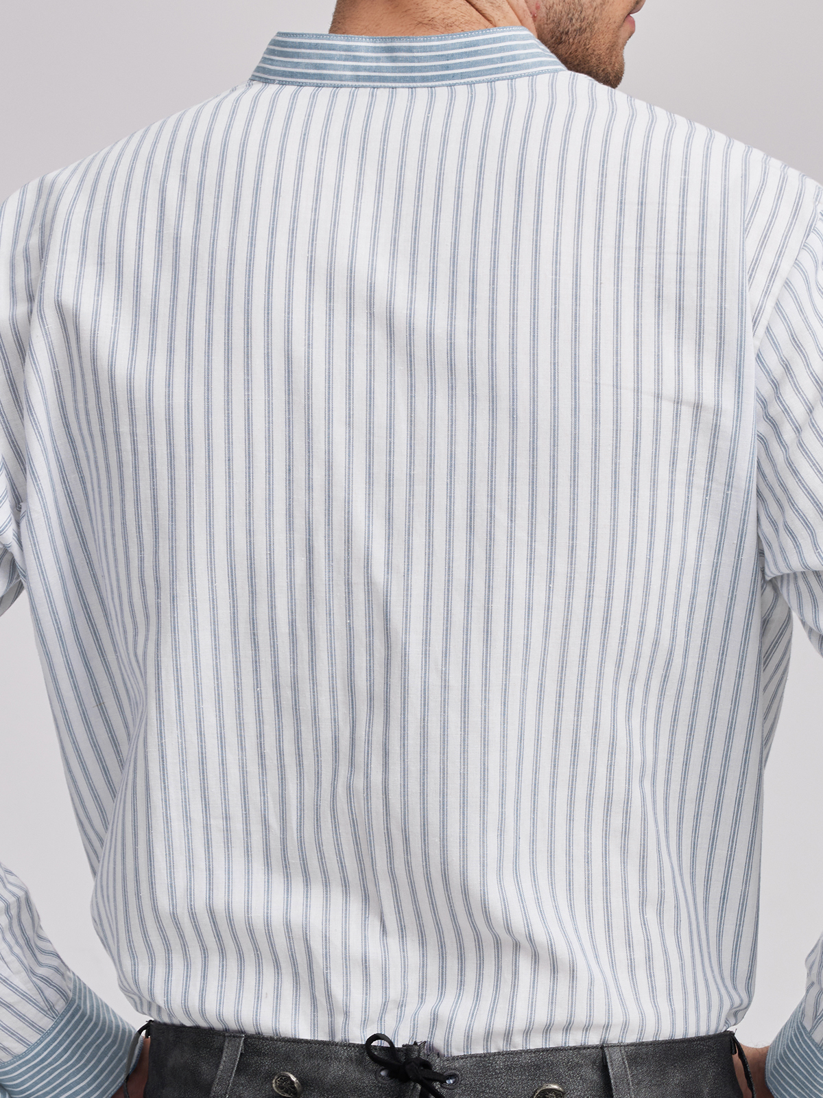 Alpenglanz auf Berggipfeln