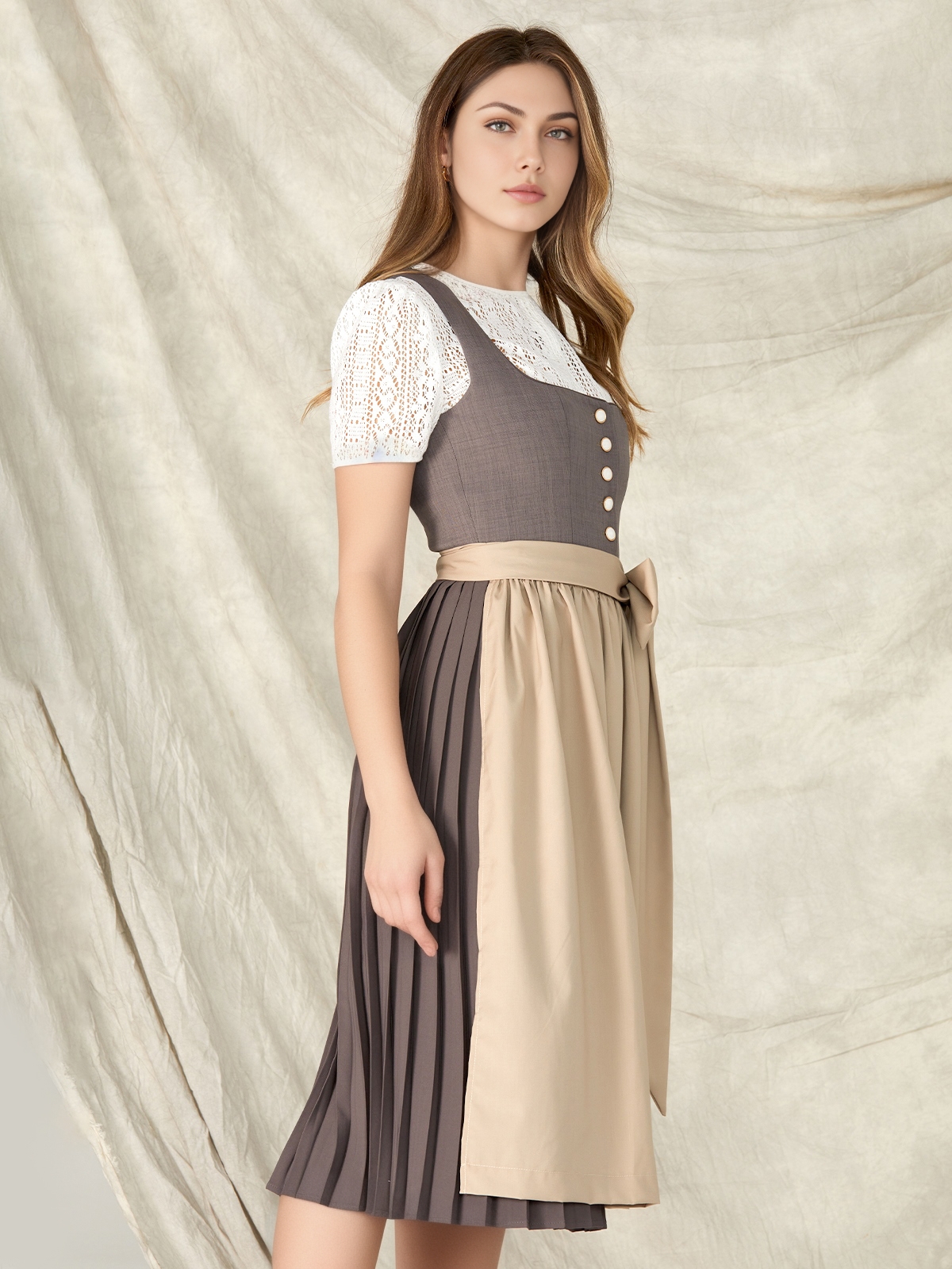 Elegantes graues Dirndl als Inspirationsquelle