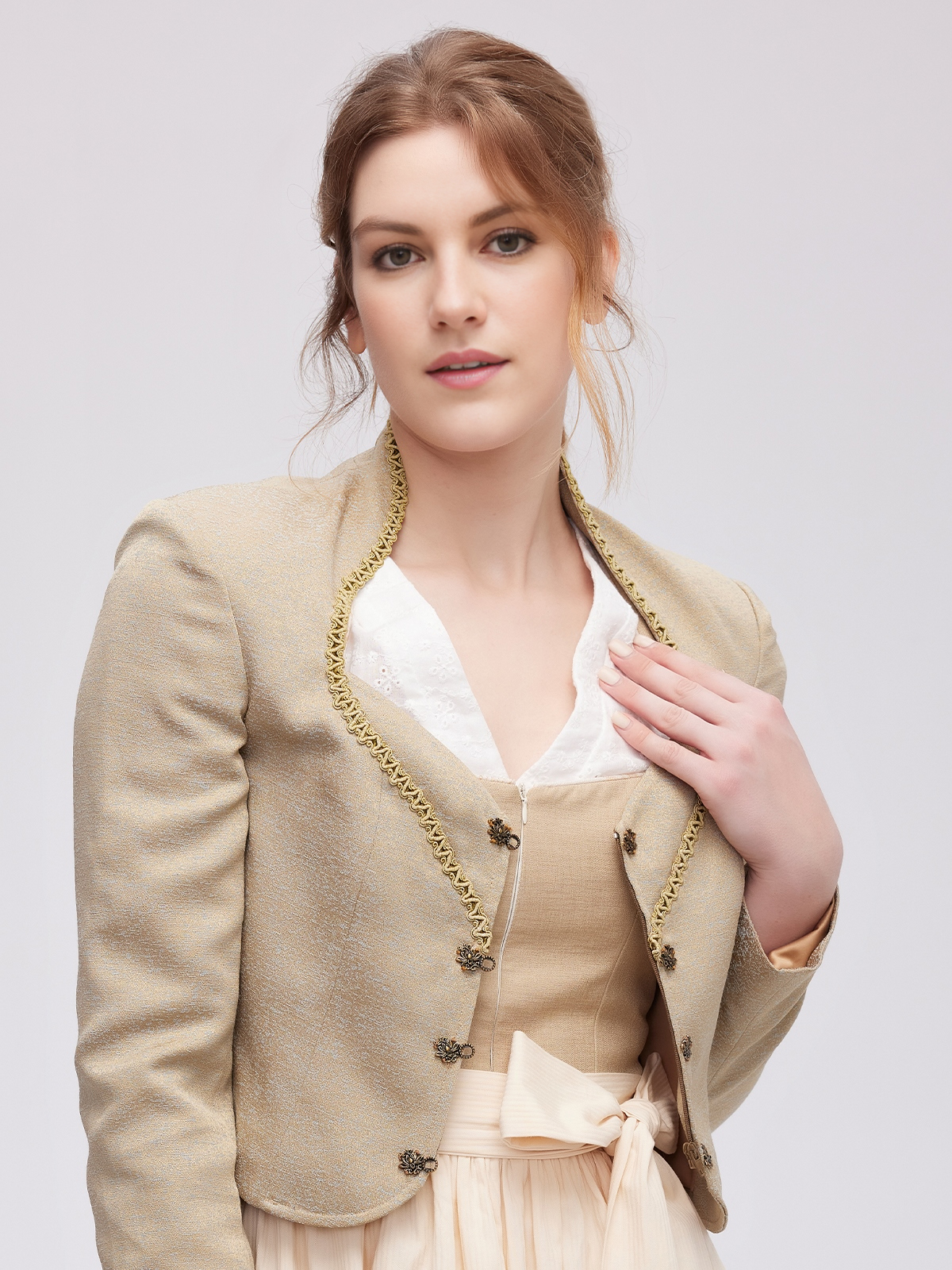 Dirndl Olivgrün – modern & stilvoll